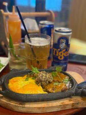 NhÀ ViỆt BÁnh MÌ &caffee