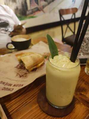 NhÀ ViỆt BÁnh MÌ &caffee