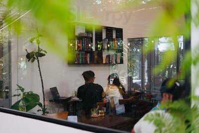 Acacia By Caysi Cafe