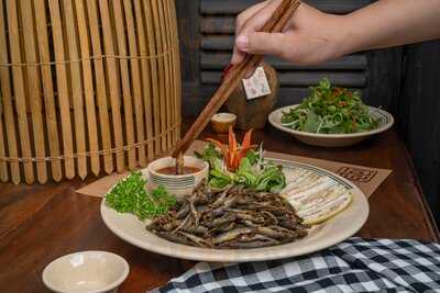 Nhà Hàng Tài Tử