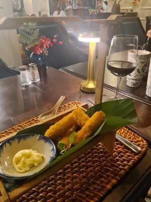 May Tre Dan Restaurant