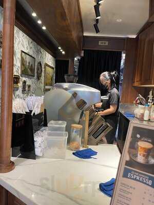 Katinat Saigon Kafe - Nguyen Du