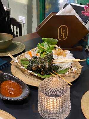 Lá Lốt Vietnamese Cuisine & Wine