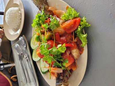 Kampung Melayu Halal Restaurant Danang