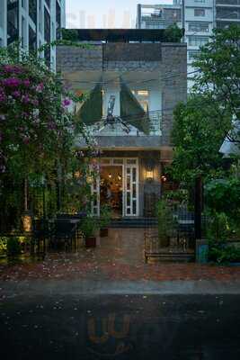 NÚc Concept Kitchen & Bar