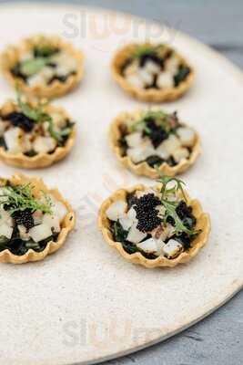 NÚc Concept Kitchen & Bar