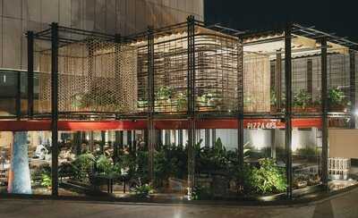 Pizza 4p's Lotte West Lake Hanoi