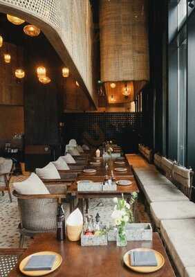 Pizza 4p's Lotte West Lake Hanoi