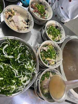 PhỞ ViỆt Nam - Phạm Hồng Thái