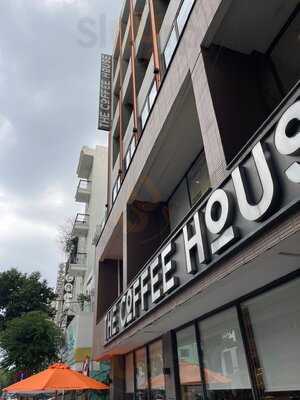 The Coffee House - Võ Văn Tần