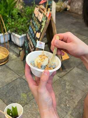 Hieu Tra Mai (mái Tea-house)