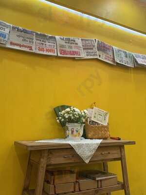 Hieu Tra Mai (mái Tea-house)