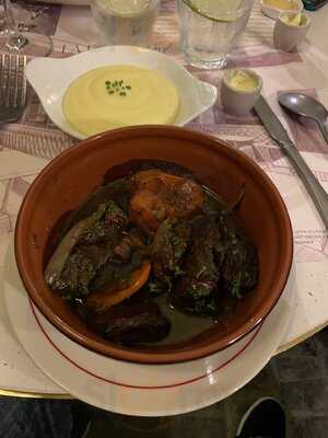 La Fontaine French Bistrot