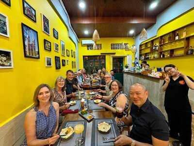 A Taste Of Saigon Restaurant