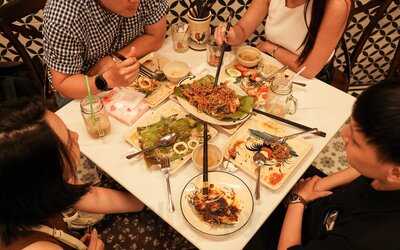 Cơm Gà Hải Nam Eat Lah