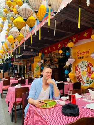 Nông Thôn Đại Việt - The Rice Restaurant