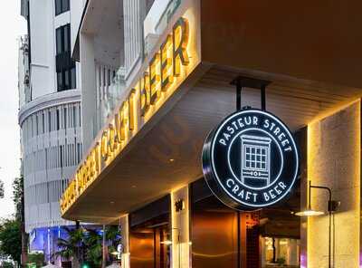 Ly Tu Trong Taproom & Restaurant