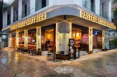 Ly Tu Trong Taproom & Restaurant