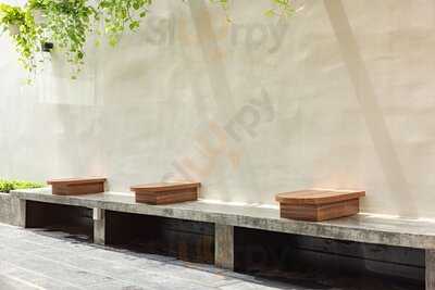 Uncle Tetsu - Dân Chủ