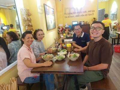 Mỳ Quảng Bà Mua