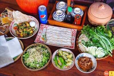 Mỳ Quảng Bà Mua