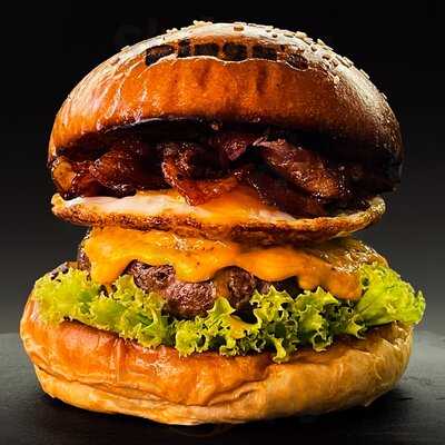 Pingu's Burger