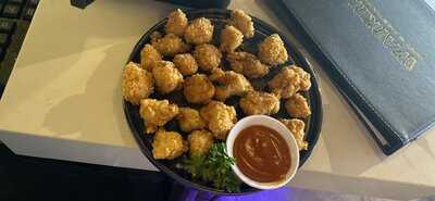 Waikiki Bar & Restaurant