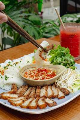 Vietnom - Local Eatery