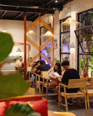 Vietnom - Local Eatery