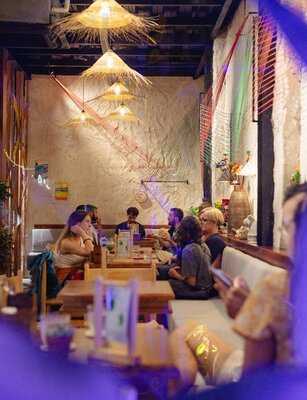 Vietnom - Local Eatery