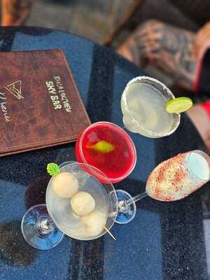 Bella Lake View Sky Bar & Restaurant