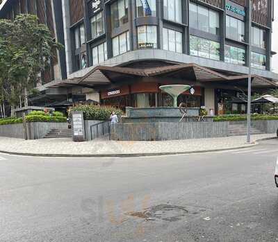 Starbucks Q2 Terrace