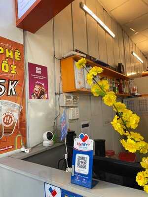 Hala Coffee - 232 Pasteur