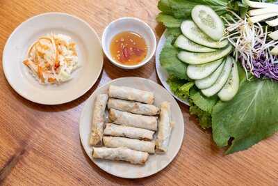 Bánh Tráng Thịt Heo Quán Cám Đại Lộc