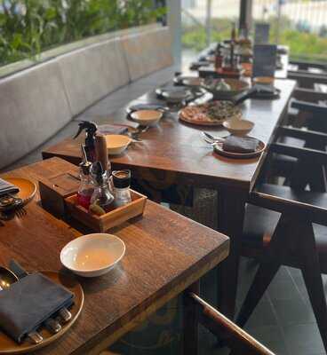 Pizza 4p's Thiso Mall