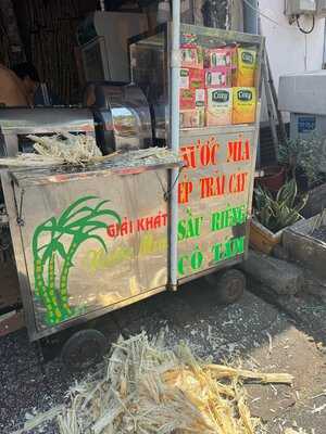 Nước Mía Lề Đường