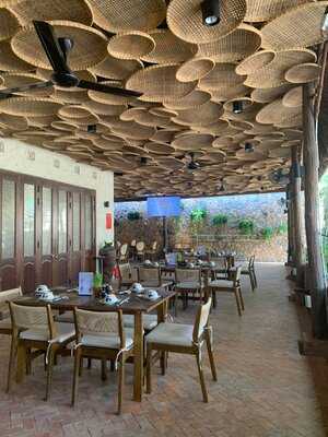 Cơm Niêu Bếp Việt - Hàn Vi Quán