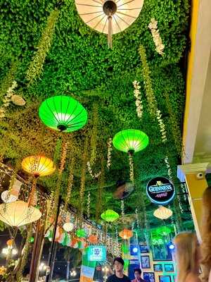 The Shamrock Irish Pub & Restaurant Hoi An