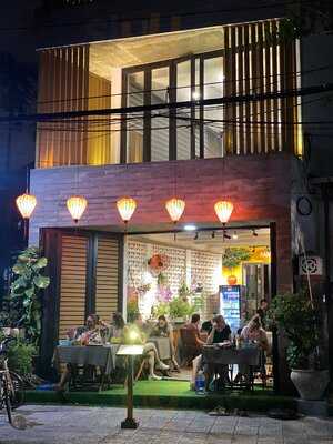 Family Cafe & Restaurant