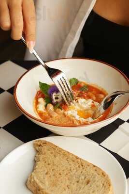 Nhoàn Cafe & Vegetarian Restaurant