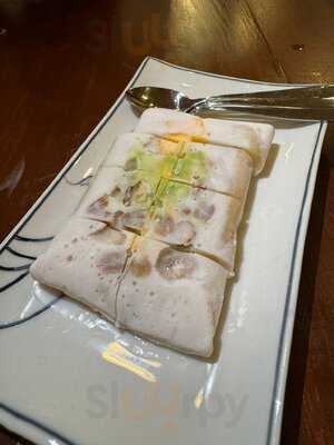 Cơm 1990 Restaurant