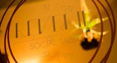 Reverie Social Table