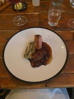 Reverie Social Table