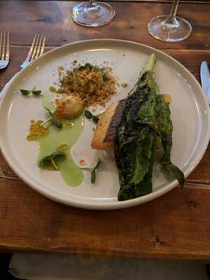 Reverie Social Table