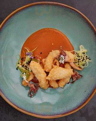 Dash Restaurant & Bar