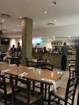 Riverside Caffe & Bistro