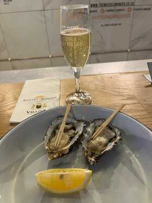 The Mussel Monger & Oyster Bar