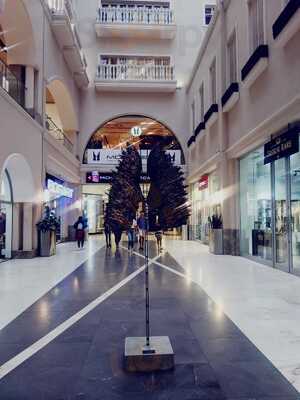 Lattelicious Nelson Mandela Square