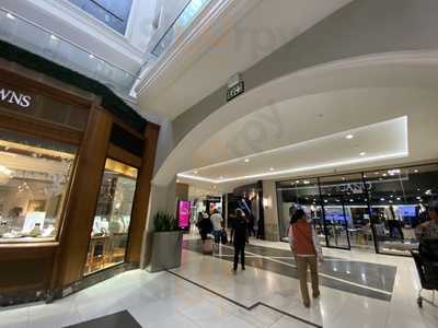 Lattelicious Nelson Mandela Square