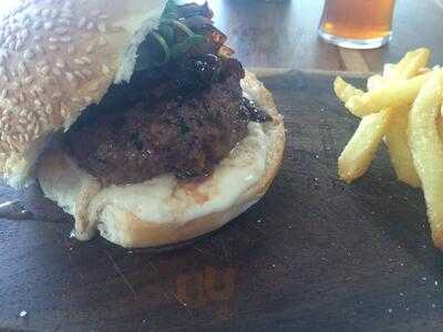 Society Eatery & Craft Bar